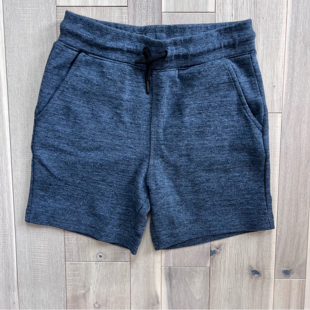 Dark charcoal gray boys 10/12 First Wave Elastic Waist Youth Knit Shorts